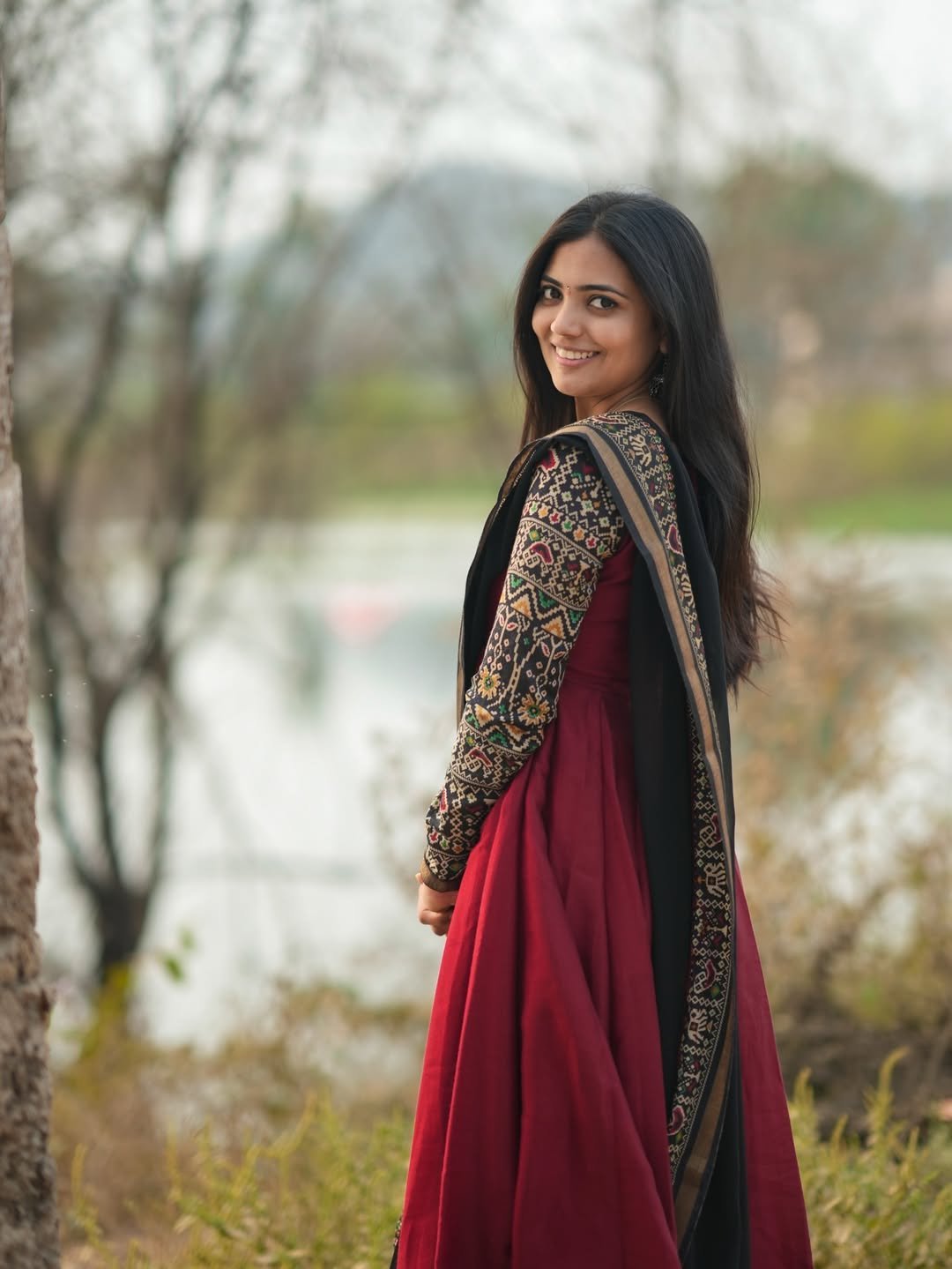 meroon anarkali - Image 3